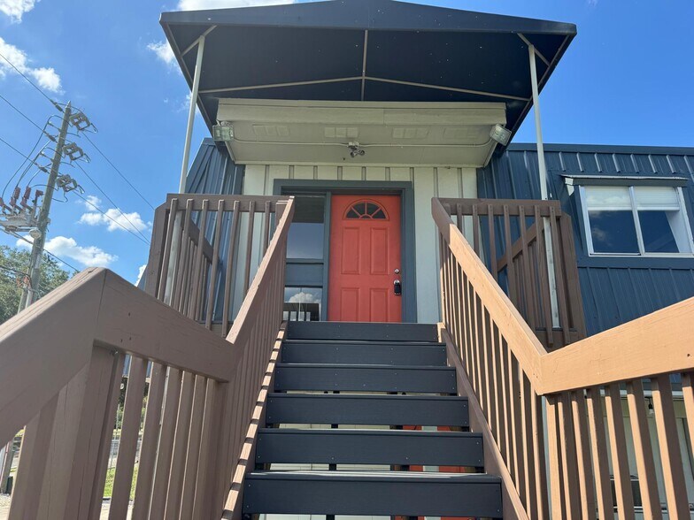 254 N Division St, Oviedo, FL à vendre - Photo de l’immeuble – Image 3 sur 16