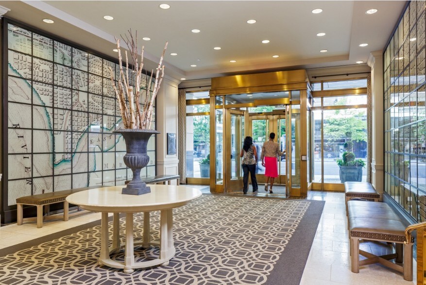 1155 15th St NW, Washington, DC à louer - Hall d’entrée – Image 3 sur 12