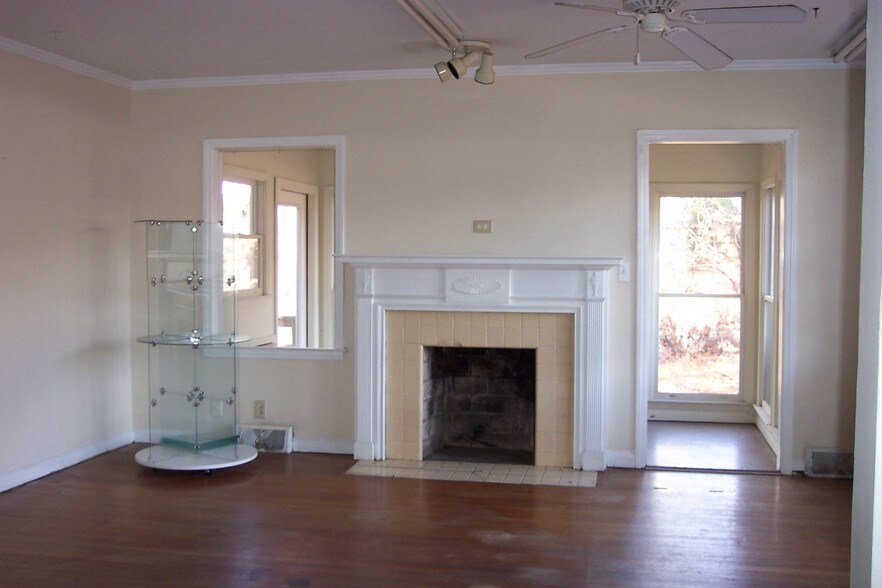 2149 Scenic Hwy, Snellville, GA à vendre - Photo intérieure – Image 2 sur 24