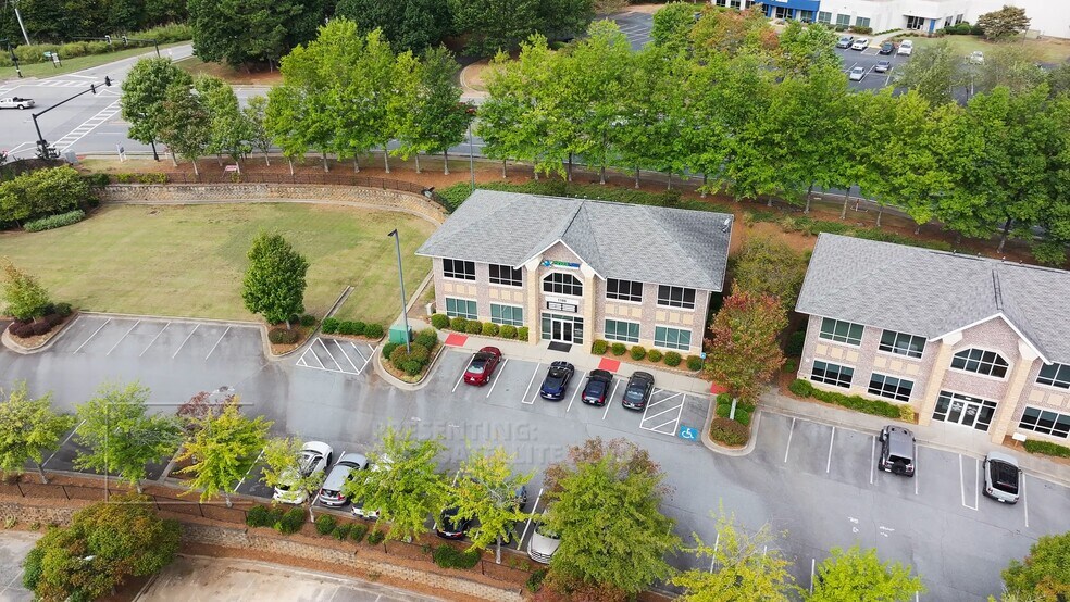1186 Satellite Blvd, Suwanee, GA à louer - Vidéo sur l’annonce professionnelle – Image 2 sur 9