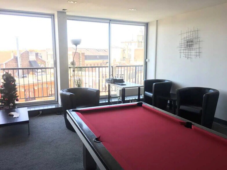 Bureau dans Lille à louer - Photo intérieure – Image 1 sur 4