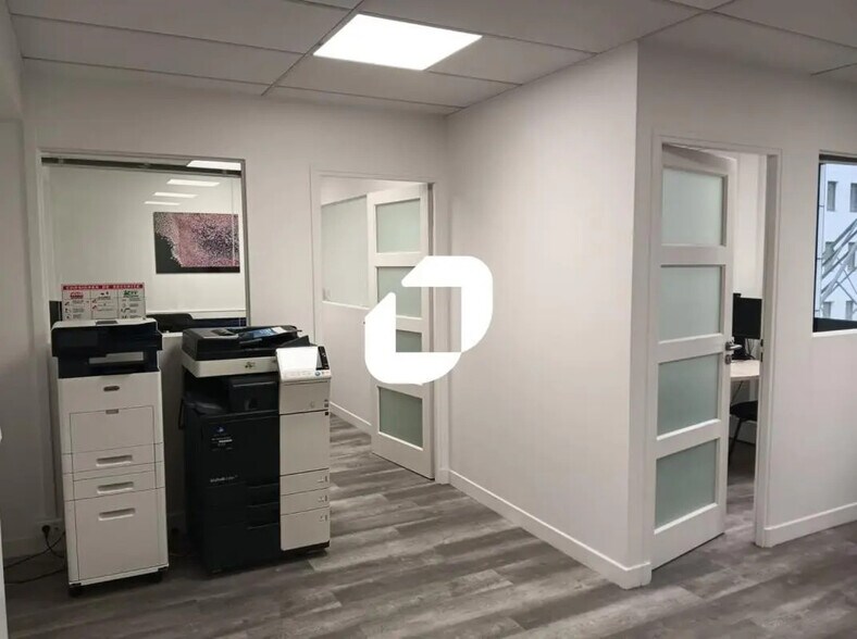 Bureau dans Nanterre à vendre - Photo intérieure – Image 3 sur 10