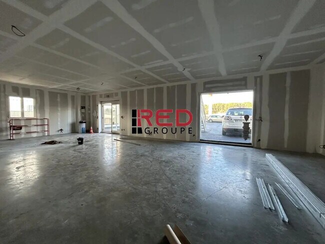 Plus de détails pour Local commercial à louer