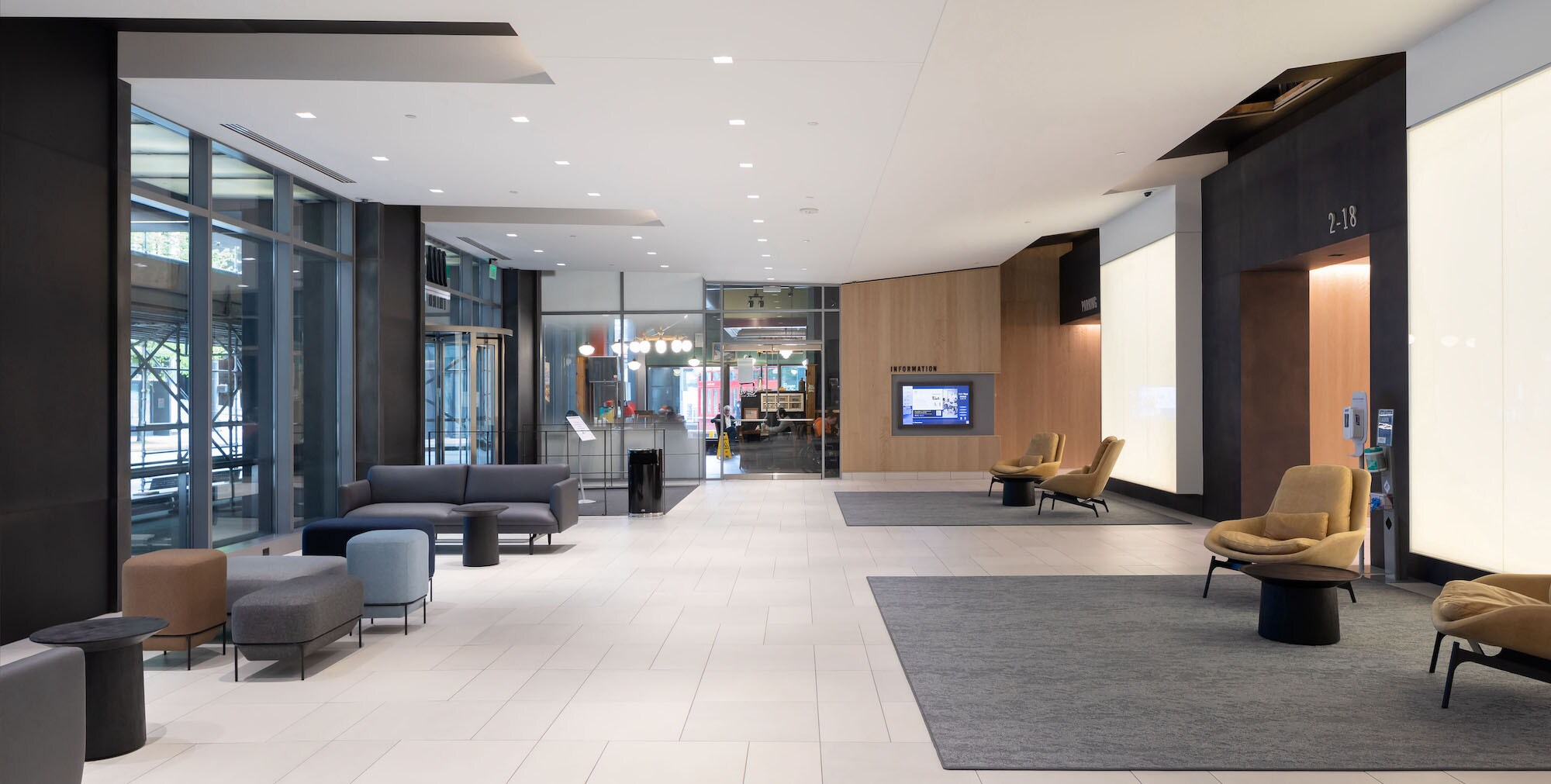 1111 3rd Ave, Seattle, WA à louer Photo principale– Image 1 sur 7