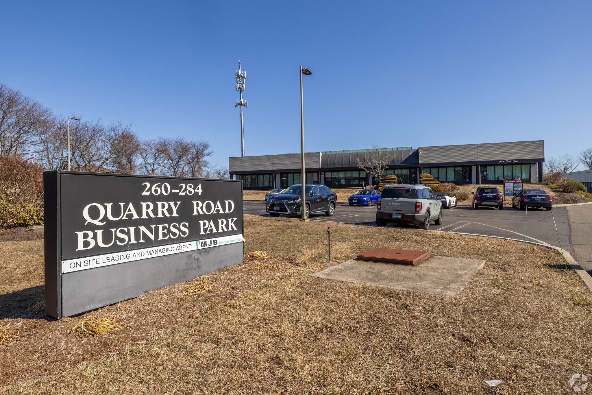 260-264 Quarry Rd, Milford, CT à louer Photo principale– Image 1 sur 7
