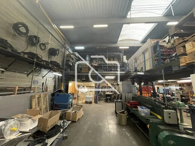 Plus de détails pour Industriel/Logistique à vendre