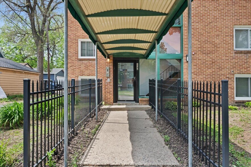3540 11th Ave S, Minneapolis, MN à vendre - Photo de l’immeuble – Image 2 sur 7