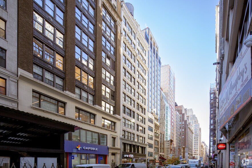 28 W 36th St, New York, NY à louer - Photo de l’immeuble – Image 2 sur 3