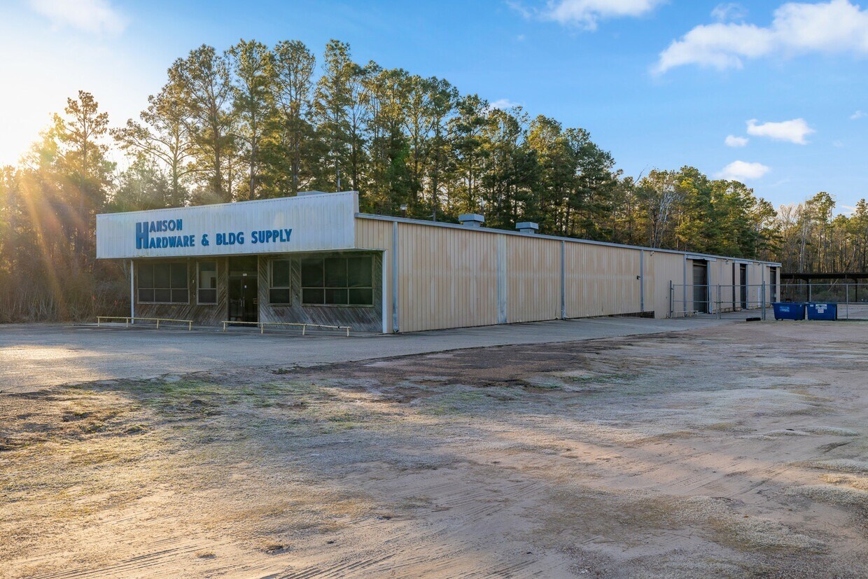 1985 N FM 356 Rd, Onalaska, TX à vendre Photo principale– Image 1 sur 22