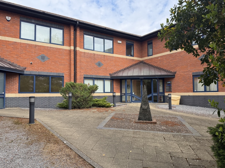 Pynes Hl, Exeter à louer - Photo principale – Image 1 sur 3