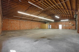 Plus de détails pour 2934 E Florence Ave, Huntington Park, CA - Local commercial, Industriel/Logistique à louer