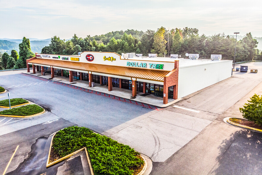 400 Wal-Mart Way, Dahlonega, GA à louer - Photo de l’immeuble – Image 3 sur 14