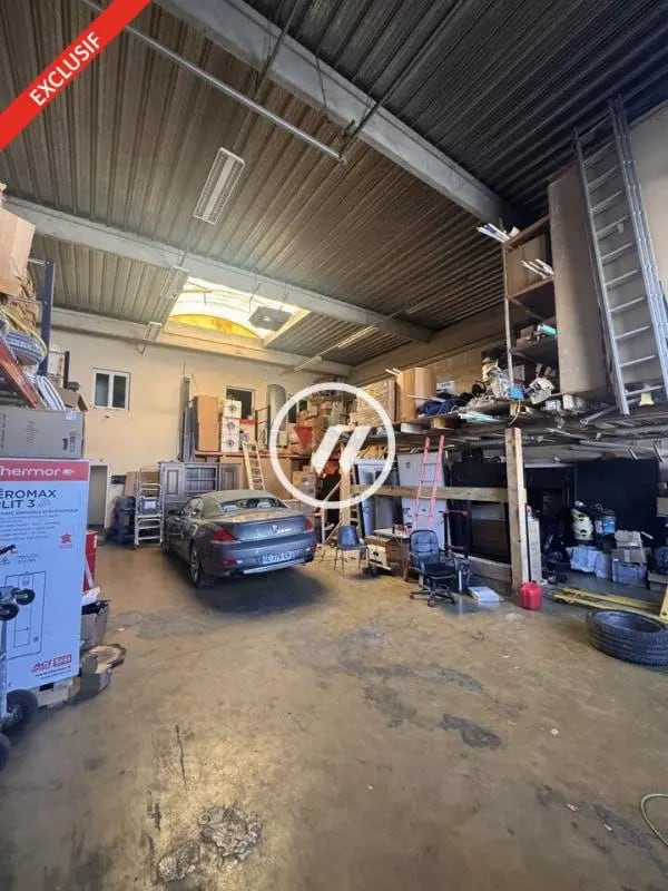 Plus de détails pour Local d’activités à vendre