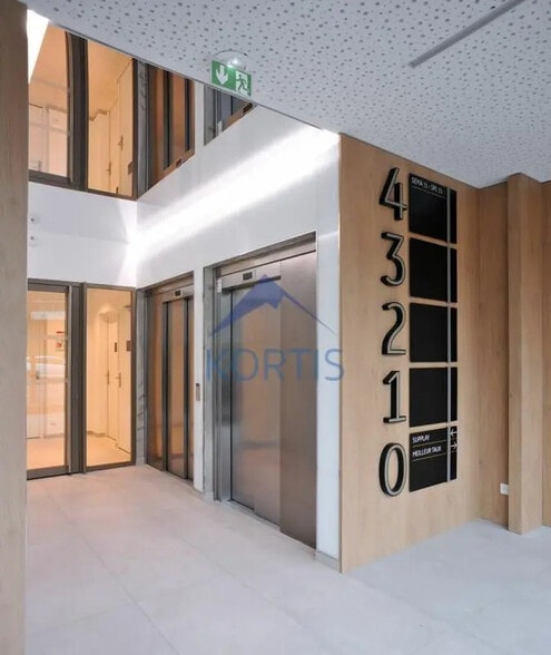 1512 Avenue Charles De Gaulle, Mâcon à vendre - Hall d’entrée – Image 3 sur 5