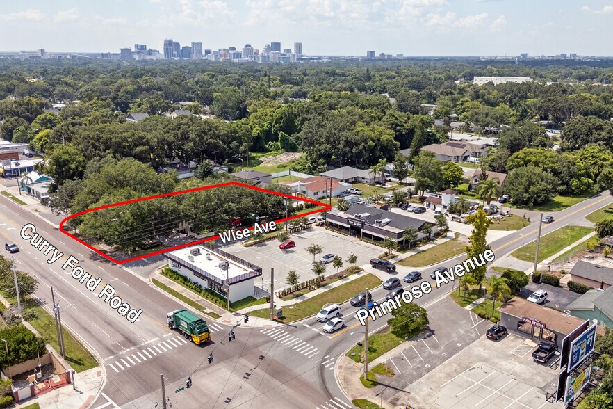 2627 Curry Ford Rd, Orlando, FL à louer - Photo de l’immeuble – Image 3 sur 3