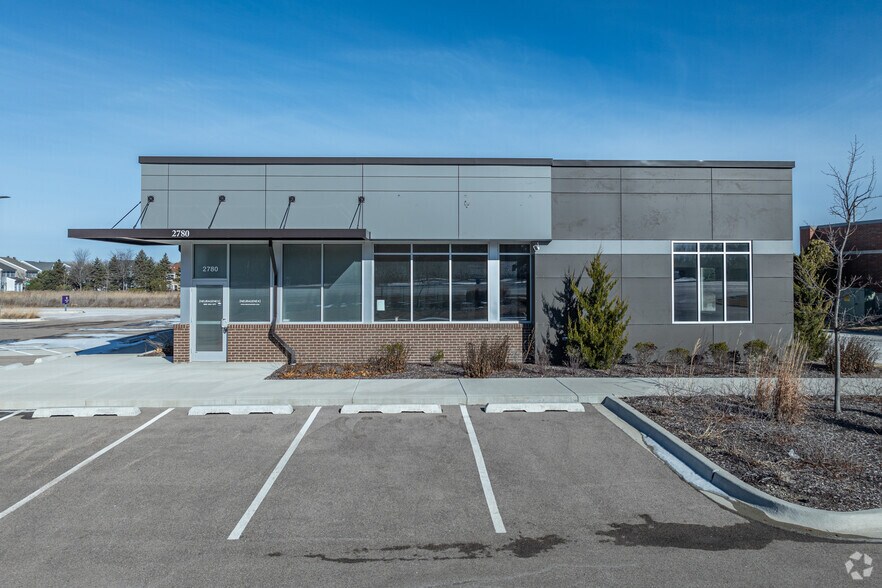 2780 W Main St, St Charles, IL à vendre - Photo de l’immeuble – Image 2 sur 4