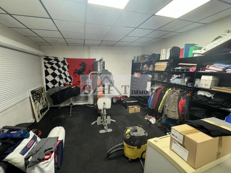 Industriel/Logistique dans Choisy-le-Roi à vendre - Photo de l’immeuble – Image 2 sur 5