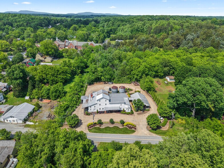 5455 Bethania Rd, Winston-Salem, NC à vendre - Photo de l’immeuble – Image 2 sur 9