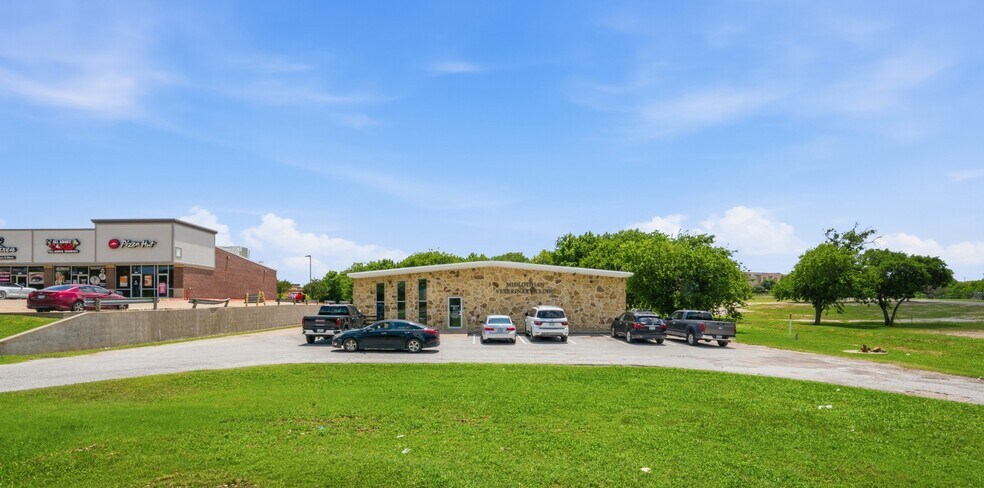 840 E Main St, Midlothian, TX à vendre - Photo de l’immeuble – Image 2 sur 8
