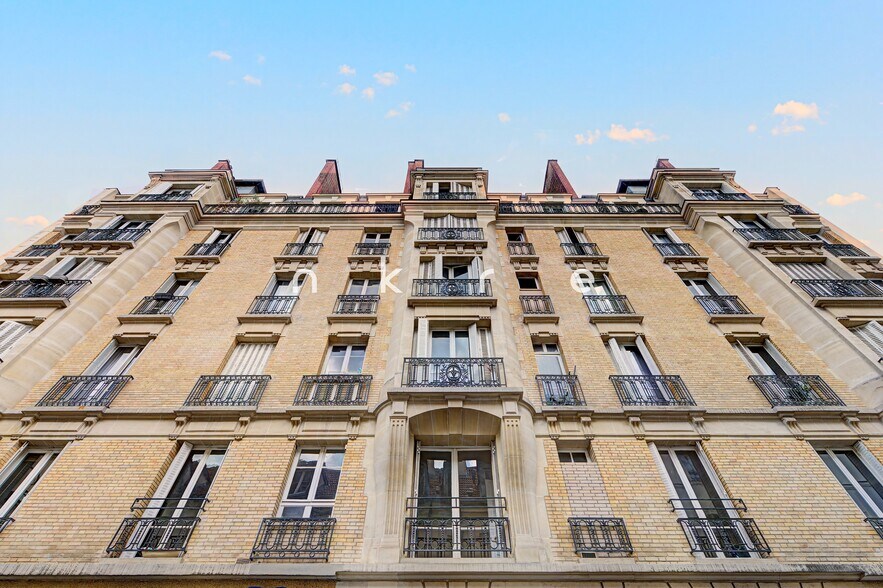 Bureau dans Paris à louer - Photo de l’immeuble – Image 1 sur 13