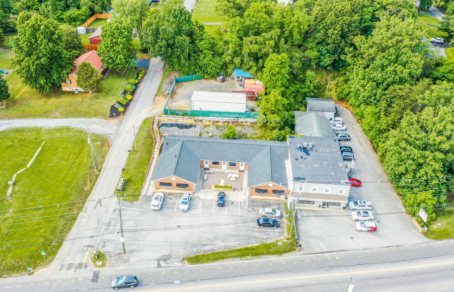 1005 E Main St, Salem, VA à louer - Photo de l’immeuble – Image 3 sur 5