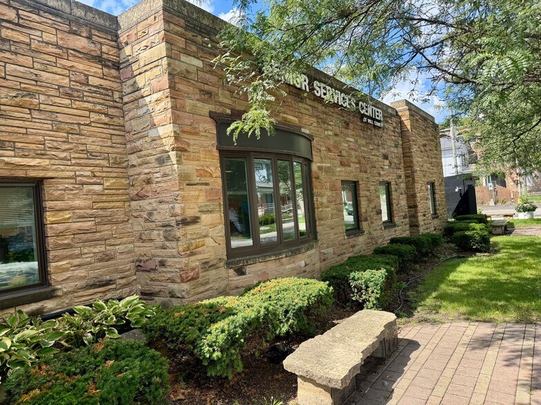 251 N Center St, Joliet, IL à vendre - Photo de l’immeuble – Image 3 sur 29