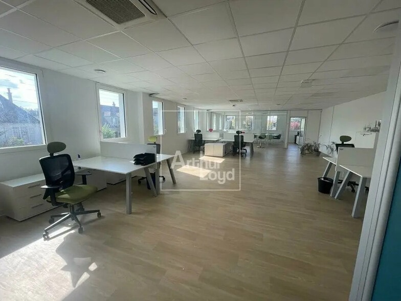 Local d'activités dans Vulaines-sur-Seine à vendre - Photo intérieure – Image 3 sur 5