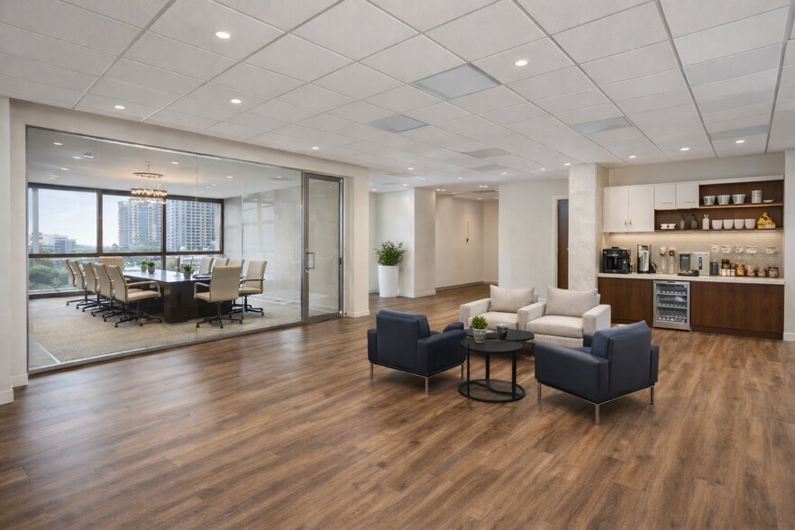 200 S Andrews Ave, Fort Lauderdale, FL à vendre - Photo de l’immeuble – Image 2 sur 25