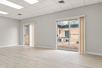 9941 Rowlett Rd, Houston, TX à louer Photo intérieure– Image 2 sur 15