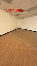 5014 E Busch Blvd, Tampa, FL à louer Photo intérieure– Image 1 sur 4