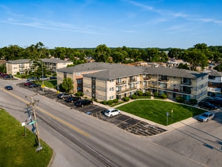 Plus de détails pour 1025-1049 W Vermont St, Calumet Park, IL - Logement à vendre