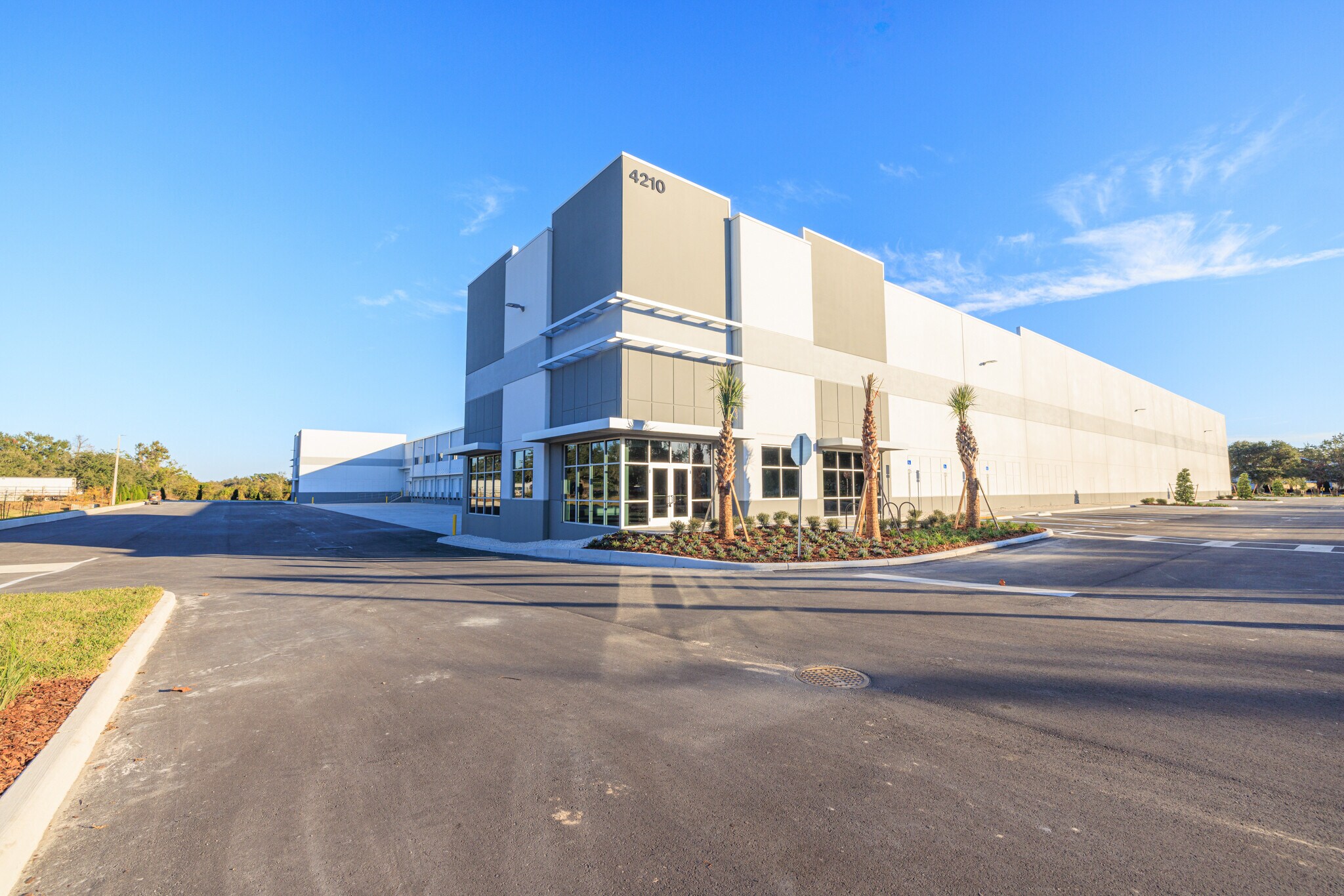 4210 S Pipkin Rd, Lakeland, FL à louer Photo principale– Image 1 sur 12