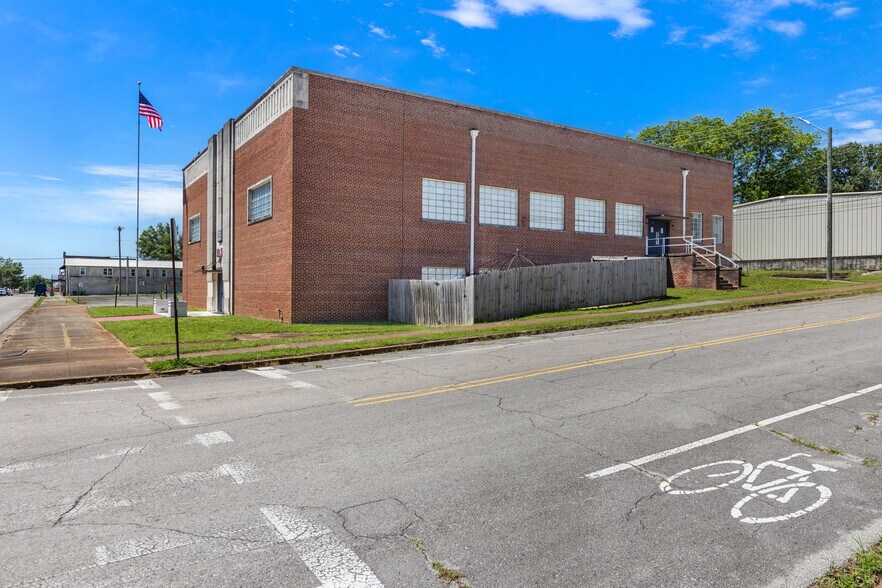 419 N Raleigh Ave, Sheffield, AL à vendre - Photo de l’immeuble – Image 2 sur 39
