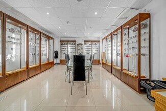 Plus de détails pour 555 Stonefield Way, Ruislip - Industriel/Logistique à louer