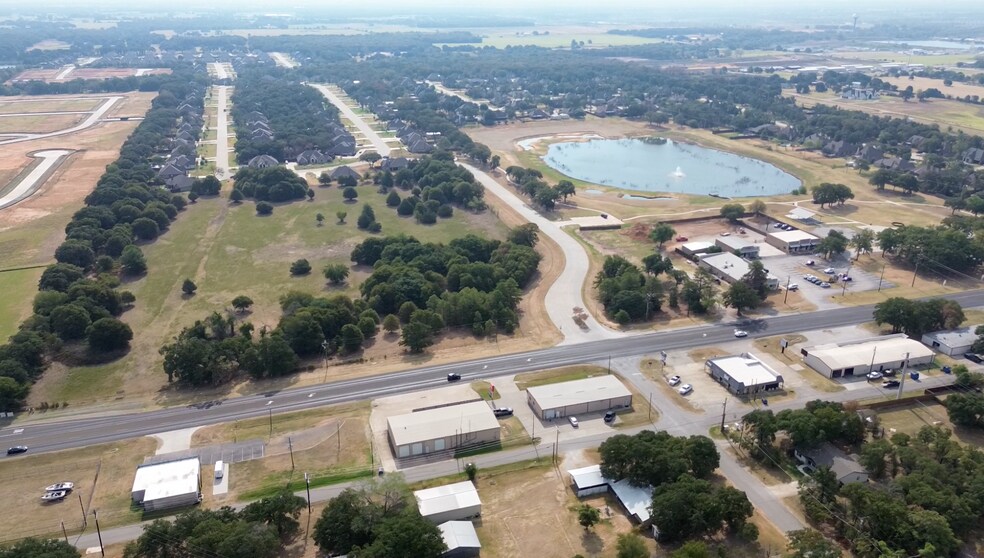 5315 US Highway 377 S, Aubrey, TX à louer - Photo de l’immeuble – Image 2 sur 14