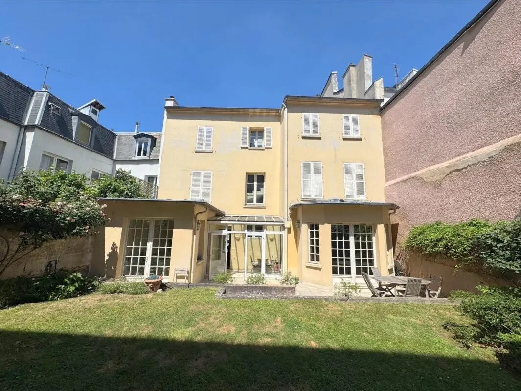 Bureau dans Versailles à vendre Photo de l’immeuble– Image 1 sur 16