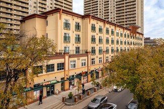 Plus de détails pour 11120-11132 82nd Ave NW, Edmonton, AB - Local commercial à louer