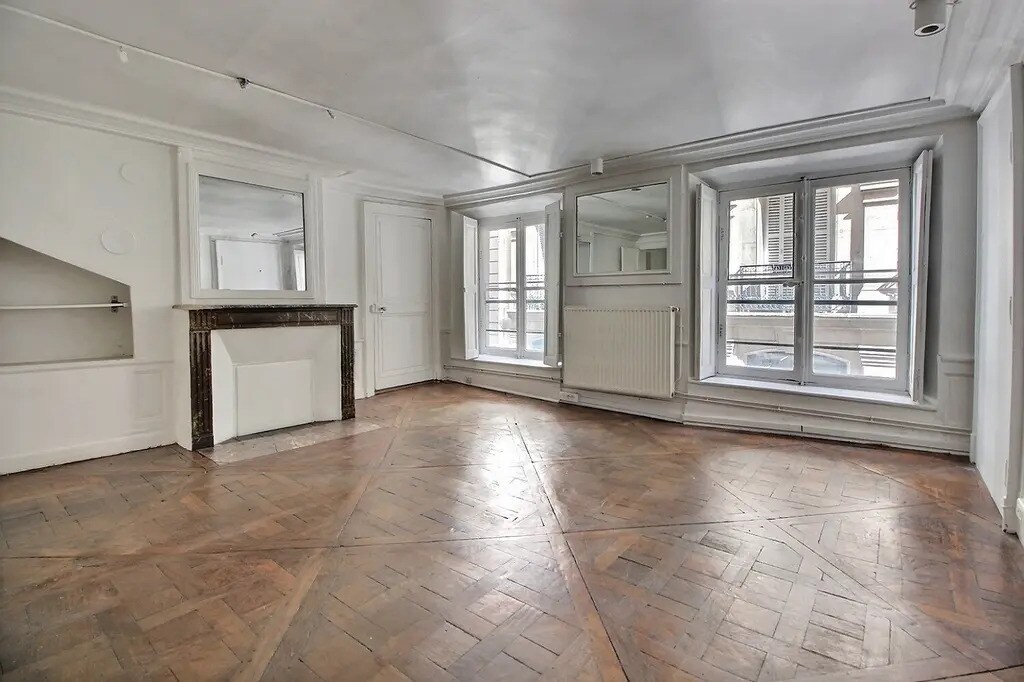 15 Rue Du Colonel Driant, Paris à louer Photo de l’immeuble– Image 1 sur 7