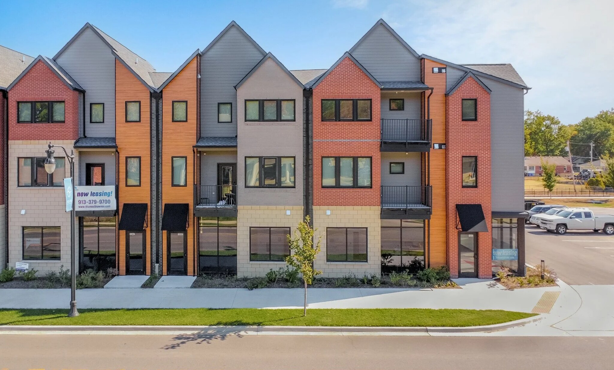 6101-6123 Nieman Road, Shawnee, KS à louer Photo principale– Image 1 sur 15