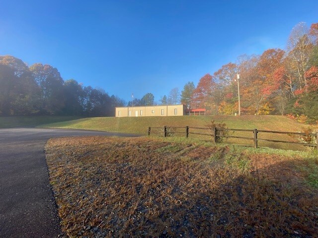 4905 US 70 W, Marion, NC à louer - Photo de l’immeuble – Image 1 sur 5