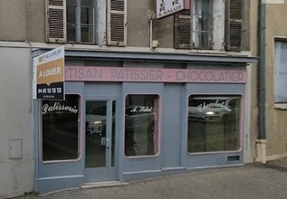 Local commercial dans Francheville à louer Photo de l’immeuble– Image 1 sur 3