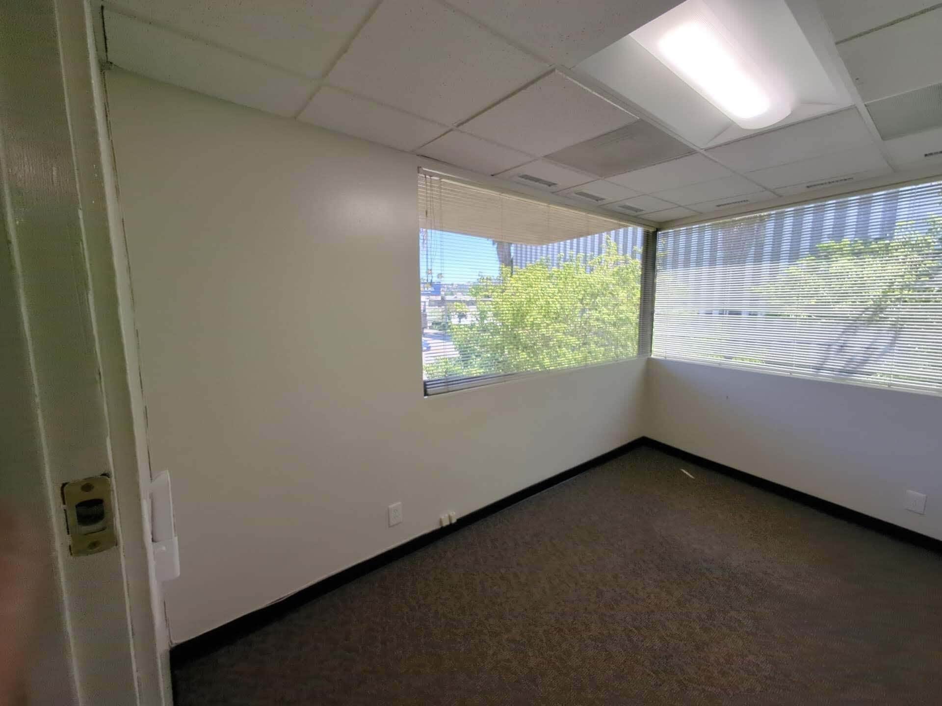 14827 Ventura Blvd, Sherman Oaks, CA à louer Photo intérieure– Image 1 sur 24