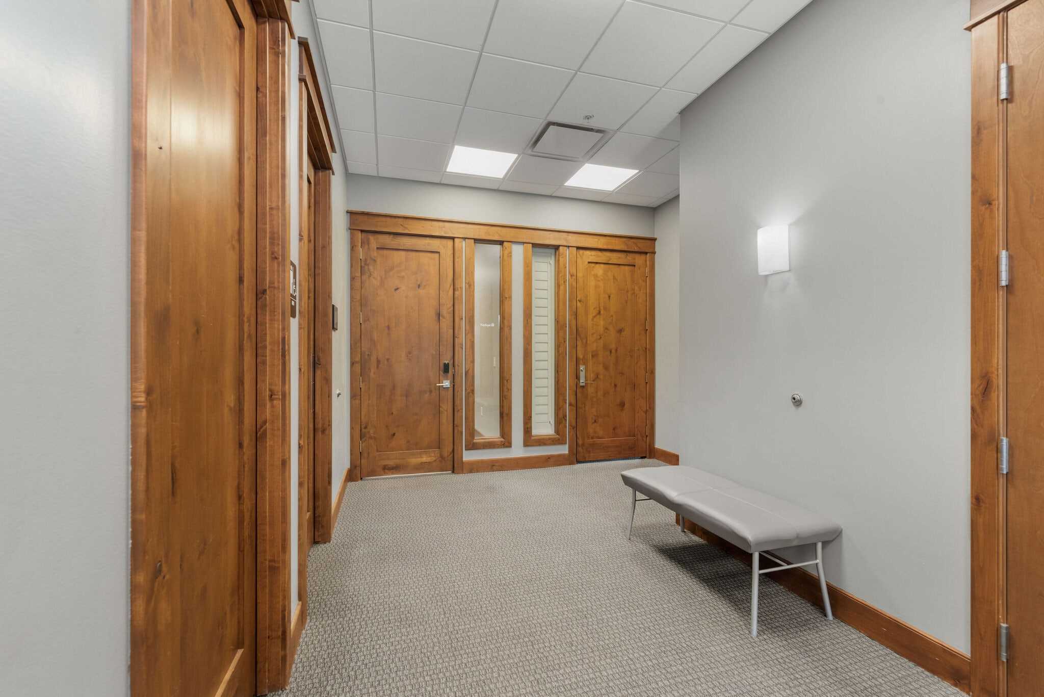 230 N 1200 E, Lehi, UT à louer Hall d’entrée– Image 1 sur 4
