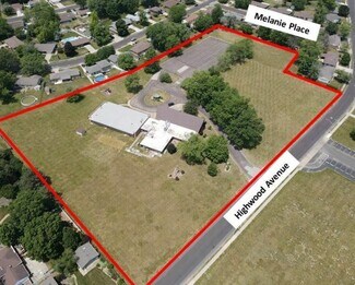 Plus de détails pour 1717 Highwood Ave, Pekin, IL - Bureau à vendre