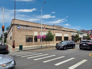Plus de détails pour 320-322 Main St, Beacon, NY - Local commercial à louer