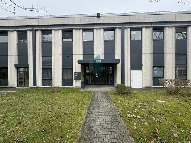 17-21 Rue Du Petit Albi, Cergy à louer - Photo de l’immeuble – Image 1 sur 6