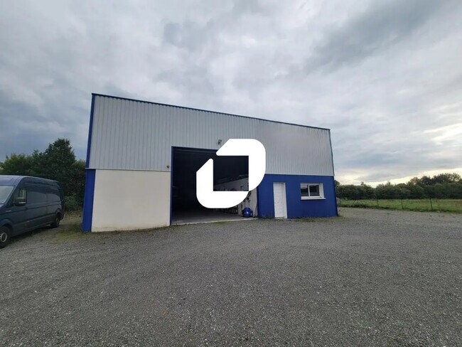 Plus de détails pour Bureau, Local d'activités à louer