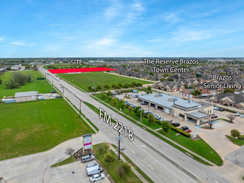 1821 BF Terry Blvd, Rosenberg, TX à louer - Photo principale – Image 1 sur 9