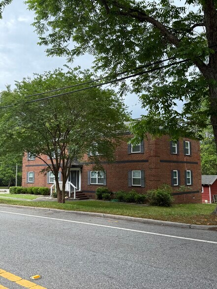 324 N Main St, Statesboro, GA à vendre - Photo de l’immeuble – Image 2 sur 6