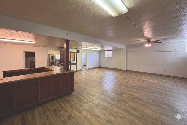 137 S Lincoln Ave, Loveland, CO à vendre - Photo intérieure – Image 3 sur 11